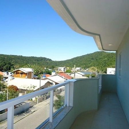 Res. Antonio Pinheiro. Apartamento Com 2 Dormitorios. ボンビーニャス エクステリア 写真