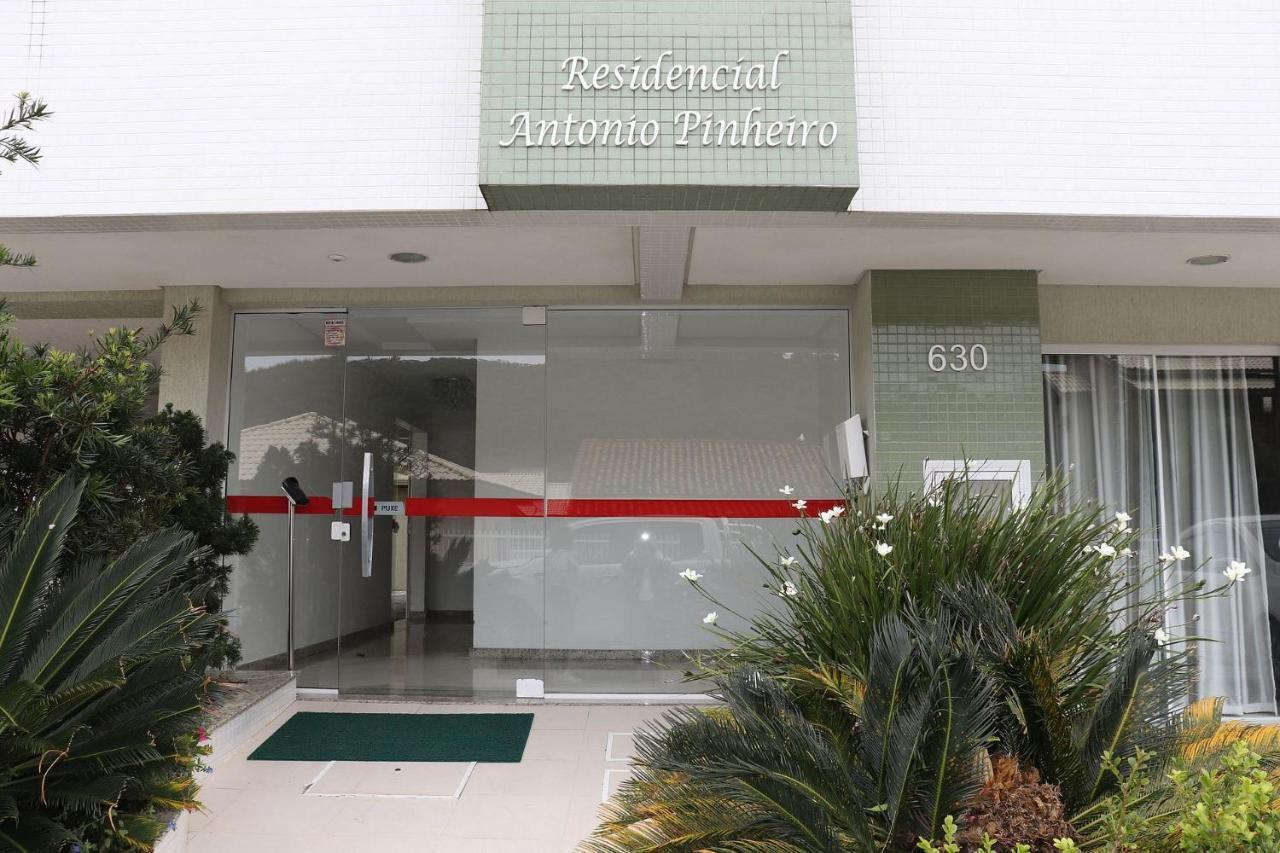 Res. Antonio Pinheiro. Apartamento Com 2 Dormitorios. ボンビーニャス エクステリア 写真